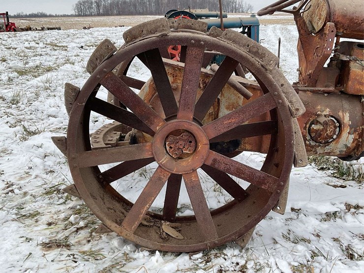 fordson-with-hamilton-rear-end-image-12