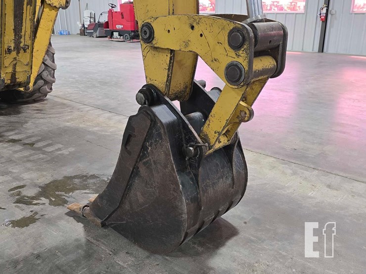 2008-caterpillar-416e-image-16