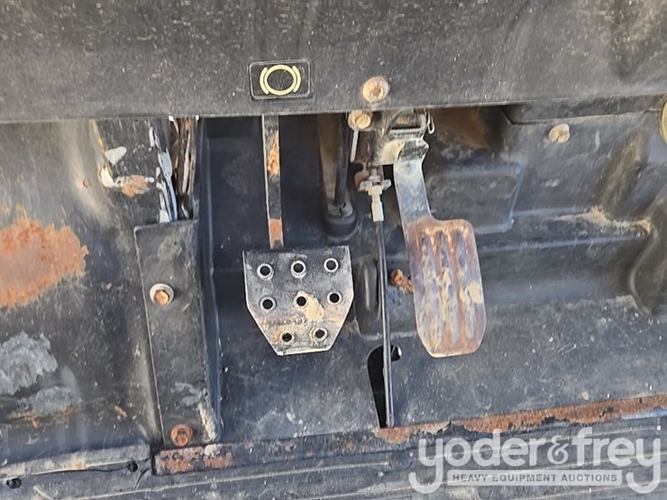 2018-kubota-rtvx1140-image-57