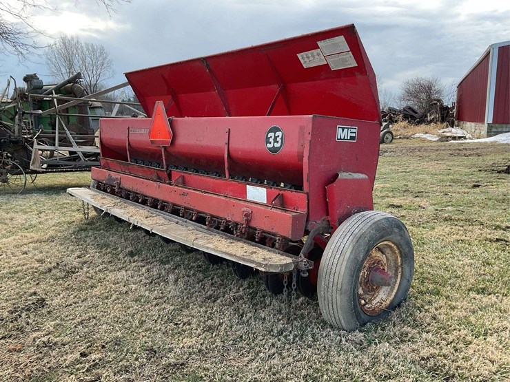 massey-ferguson-33-image-3