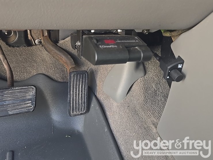 2002-chevrolet-silverado-2500hd-image-98