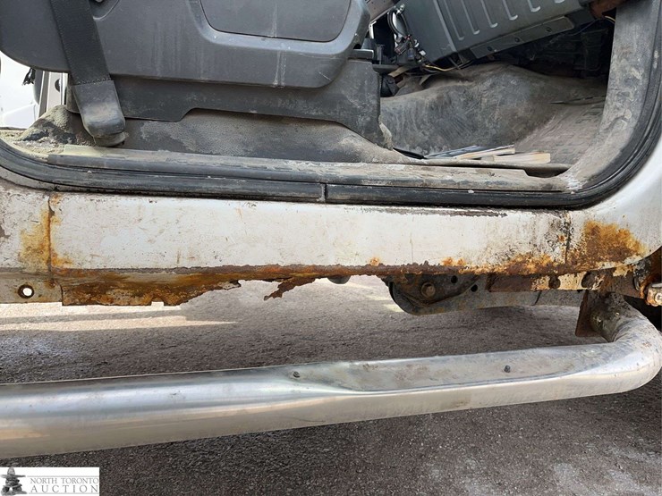 2014-ford-f350-image-33