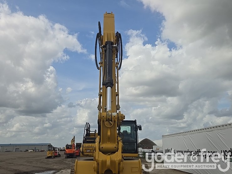 2019-caterpillar-336-image-31