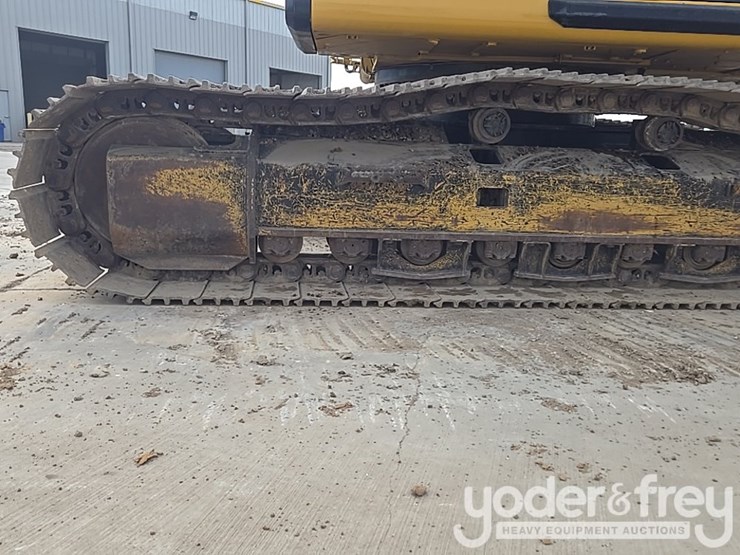 2017-caterpillar-336fl-image-11