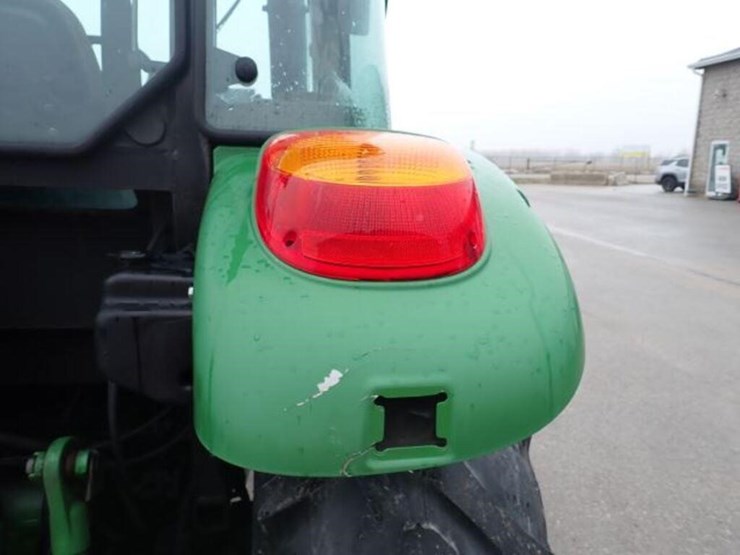 2016-john-deere-5085e-image-52