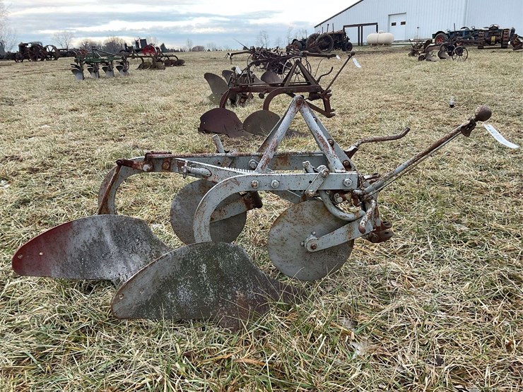 two-bottom-fordson-plow-image-2