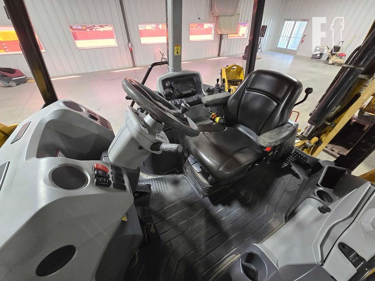 2022-caterpillar-416-image-18