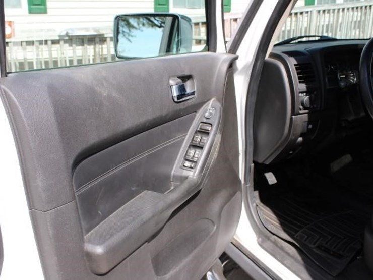 2009-hummer-h3-image-8
