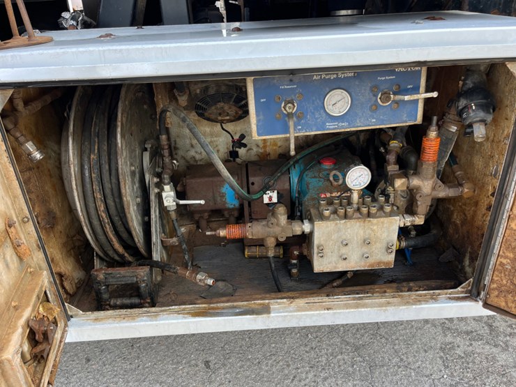 2019-kenworth-t880-image-16