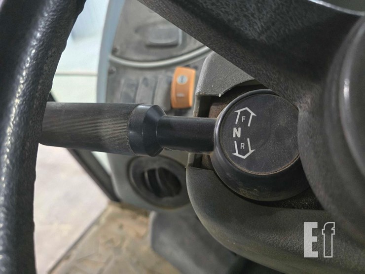 2001-caterpillar-430d-image-23