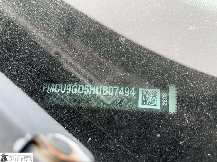 2017-ford-escape-image-16