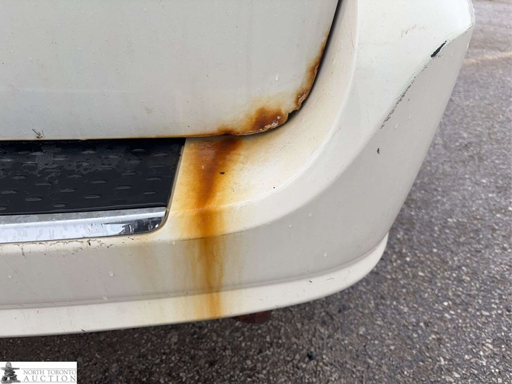 2011-dodge-grand-caravan-se-image-31