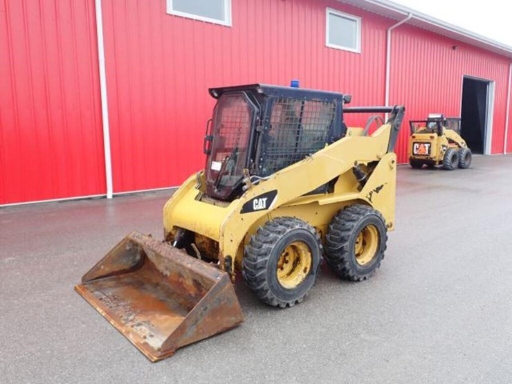 2010-caterpillar-232b-image-1