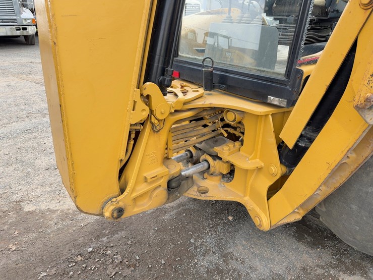 2000-caterpillar-416c-image-22