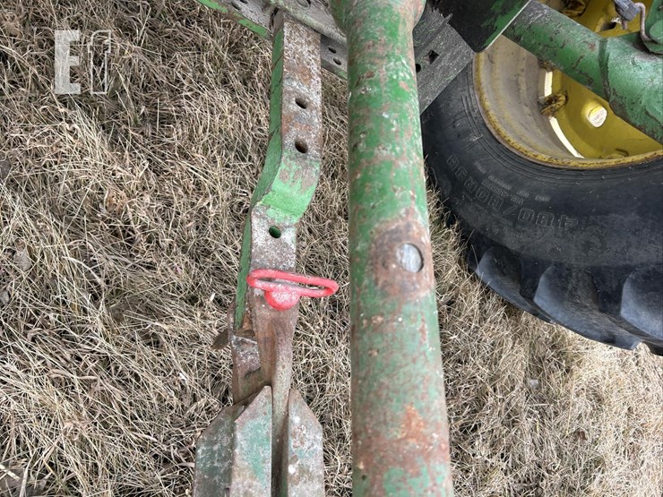 john-deere-310-image-11