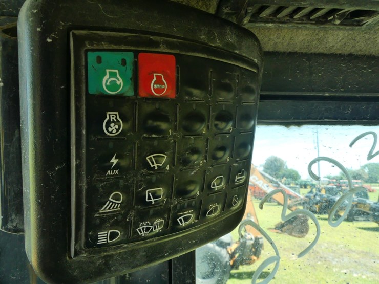 deere-700k-lgp-image-15