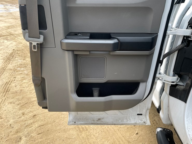 2018-ford-f150-image-38