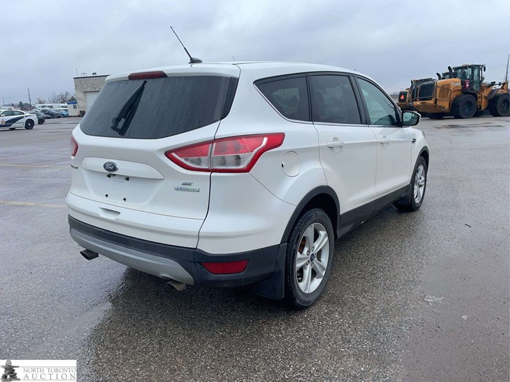 2014-ford-escape-image-5