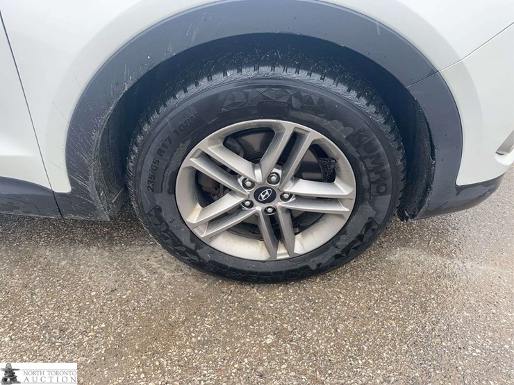 2017-hyundai-santa-fe-image-10