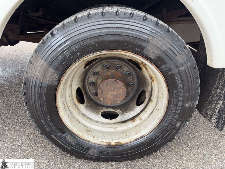 2012-ford-f550-image-46