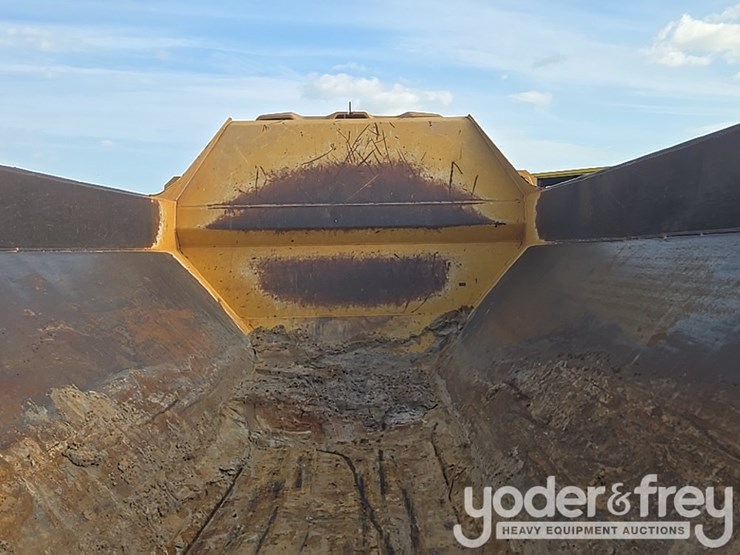 2022-deere-260e-image-75