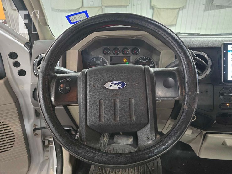 2008-ford-f550-image-10