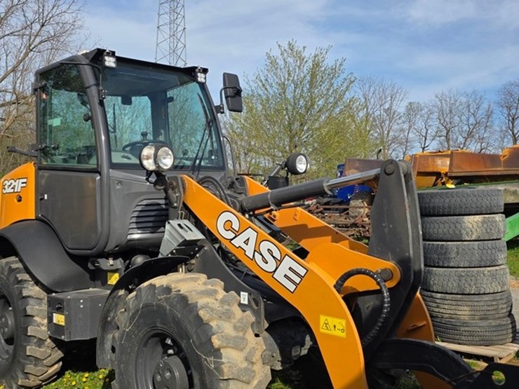 2023-case-321f-image-7