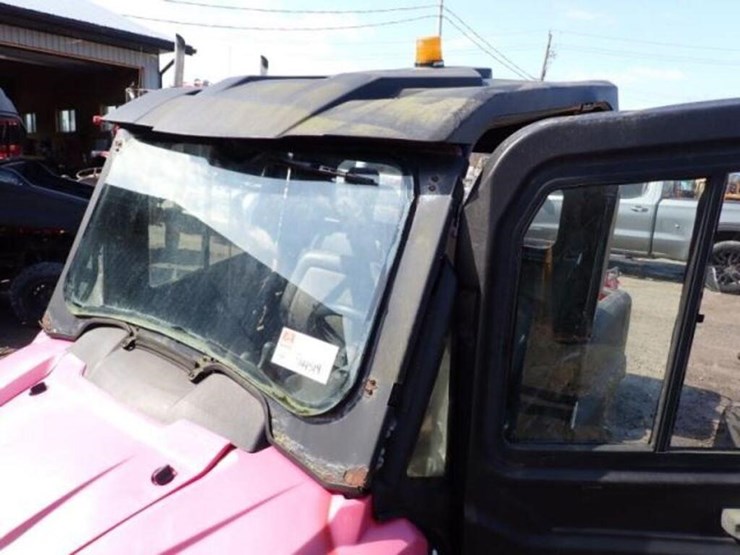 2015-honda-pioneer-700-image-17