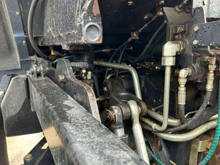 new-holland-tv6070-image-40