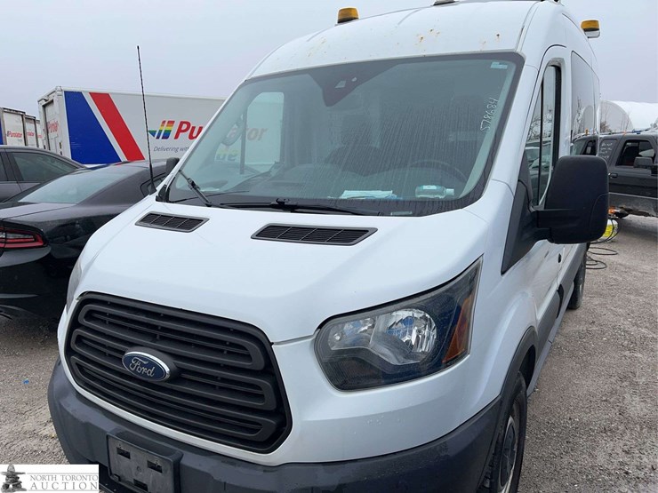 2017-ford-transit-image-1