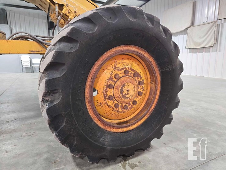 1989-caterpillar-120g-image-28