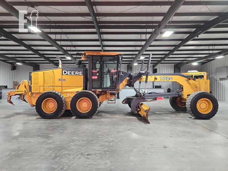 2012-deere-772g-image-6