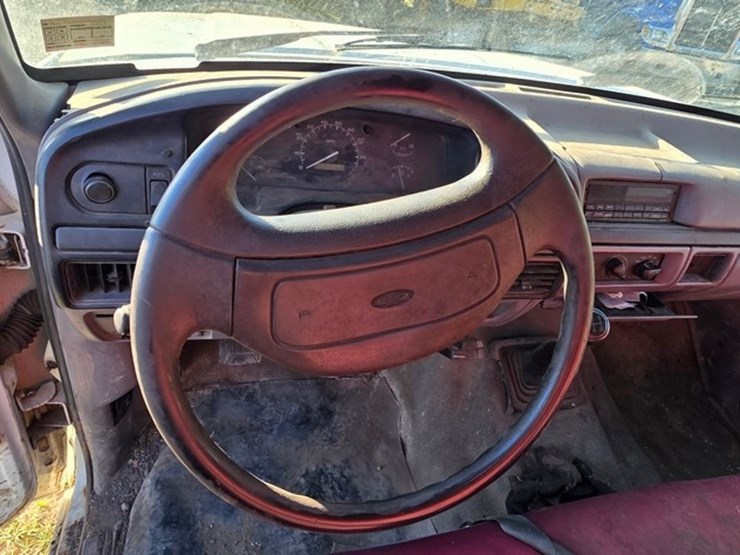 1997-ford-f350-image-33