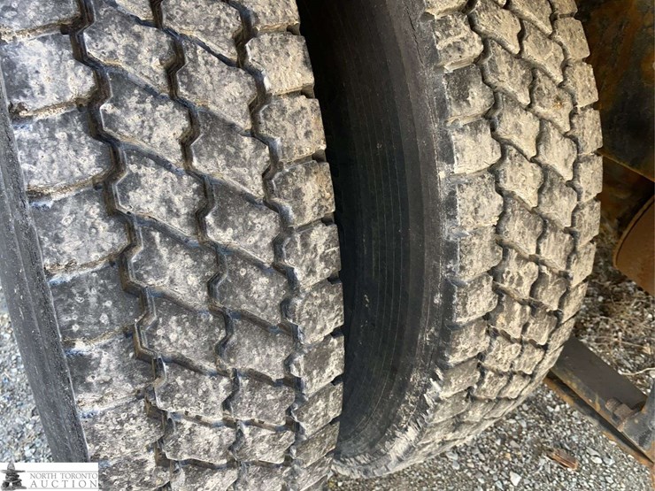 2013-international-durastar-4300-image-20