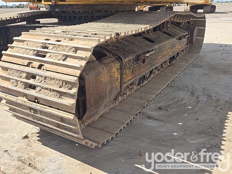 2019-caterpillar-336-image-10