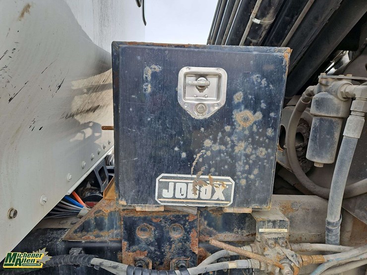 2013-kenworth-t800-image-18