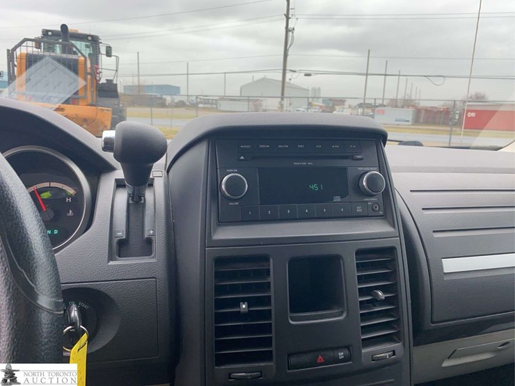 2010-dodge-grand-caravan-se-image-16