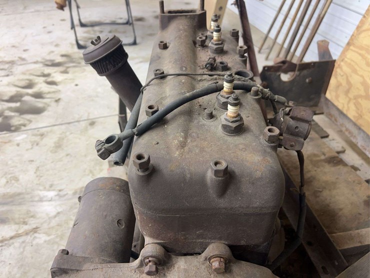 ford-engine-and-parts-image-17