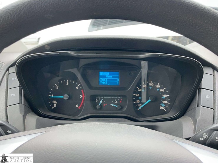 2016-ford-transit-image-12