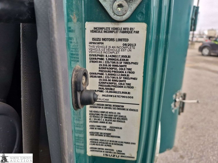 2014-isuzu-nqr-image-9