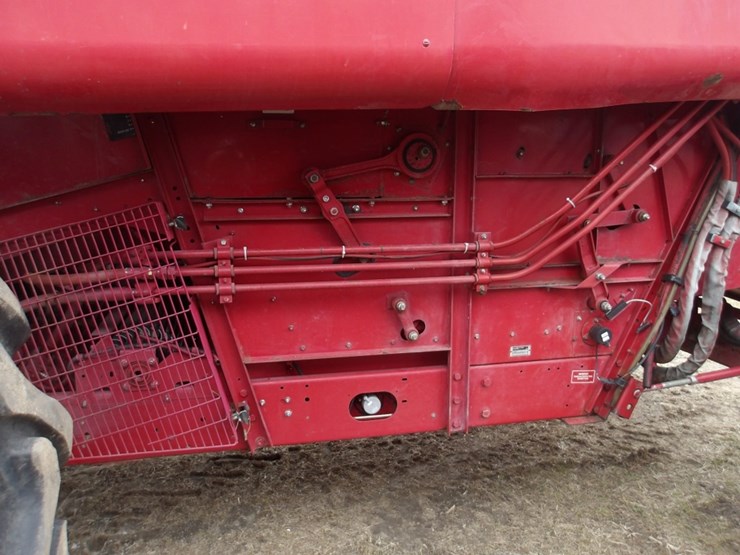 case-ih-1688-image-13