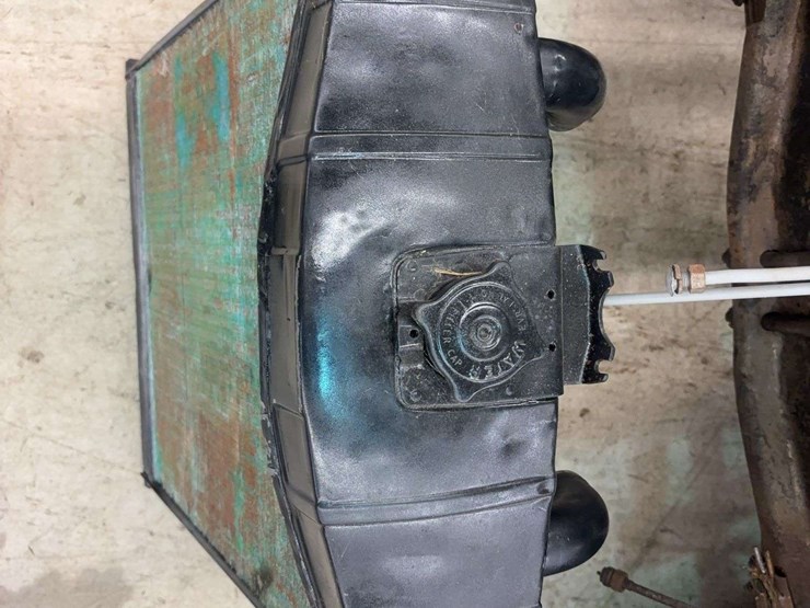 1935-ford-wrecker-image-89