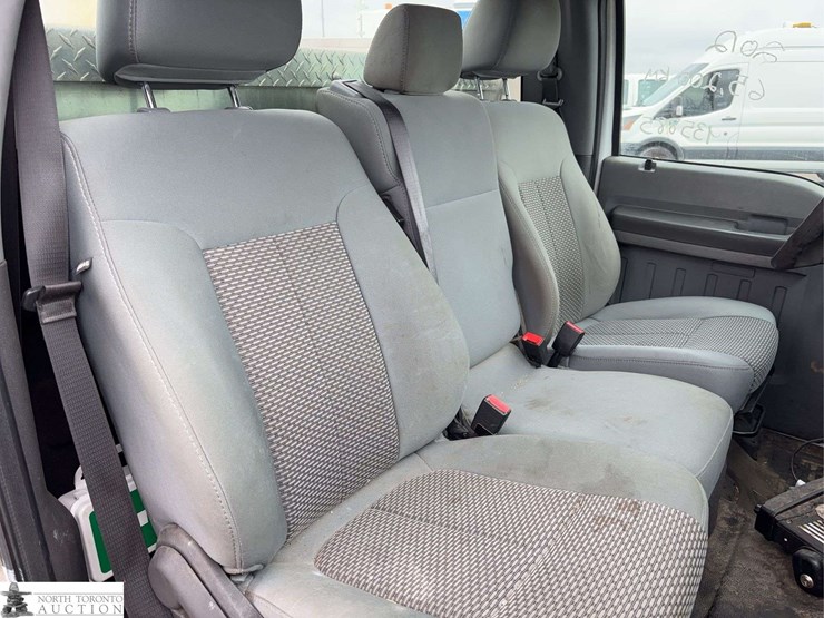 2012-ford-f550-image-42