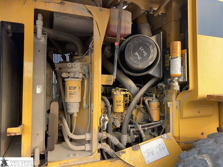 2010-caterpillar-924h-image-25