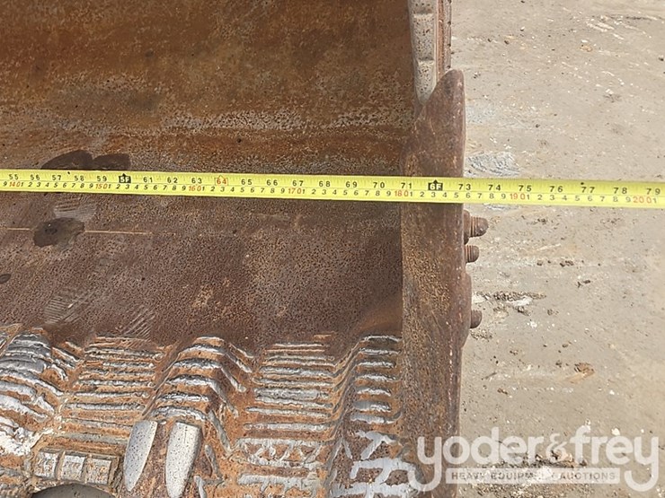 2015-komatsu-pc490-lc-11-image-29