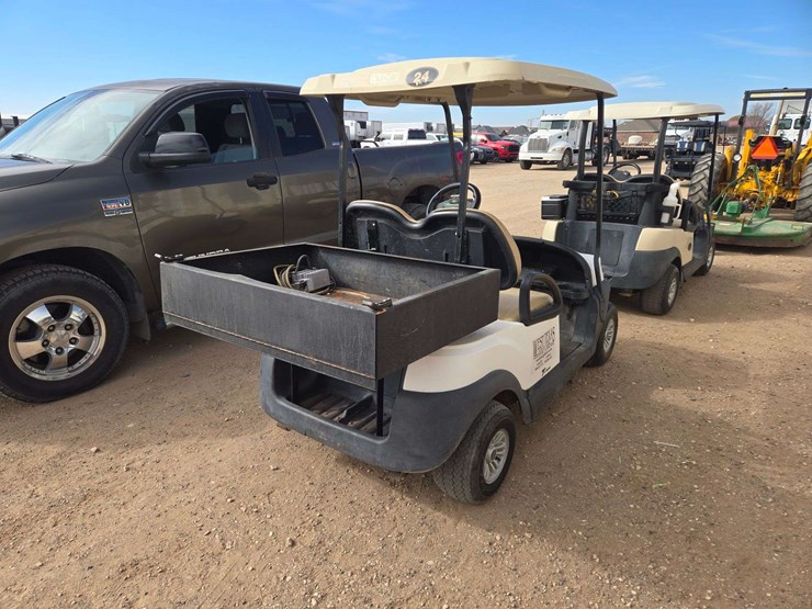 2007-club-car-golf-cart-image-3