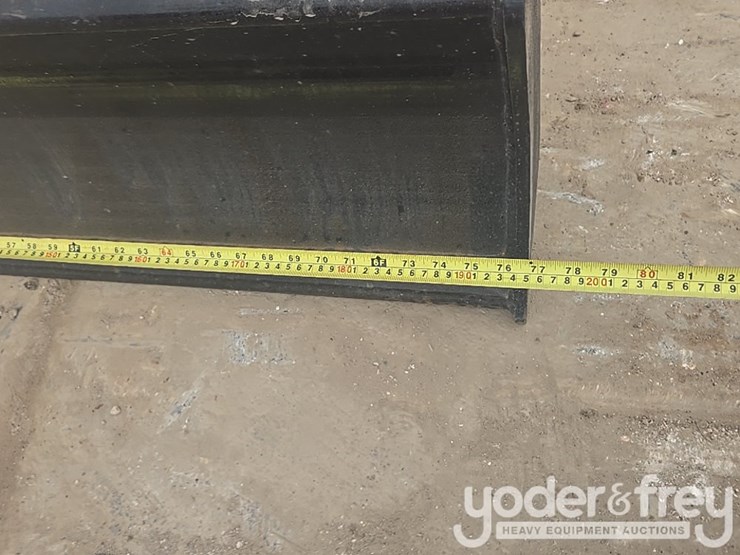 2018-caterpillar-305.5-image-31