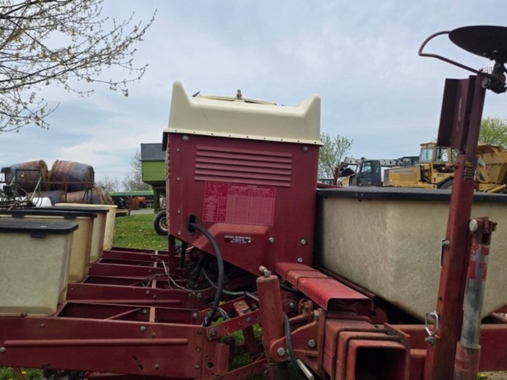 international-800-image-9