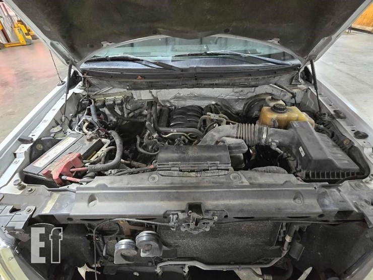 2013-ford-f150-xlt-image-32