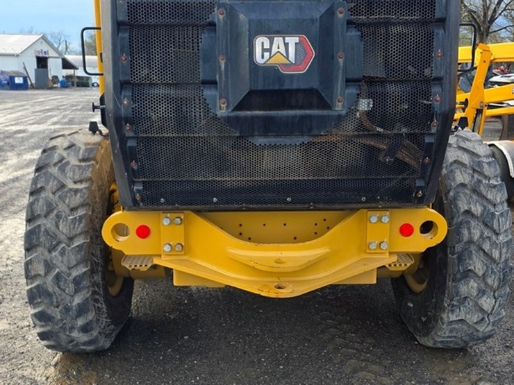 2020-caterpillar-140-image-25